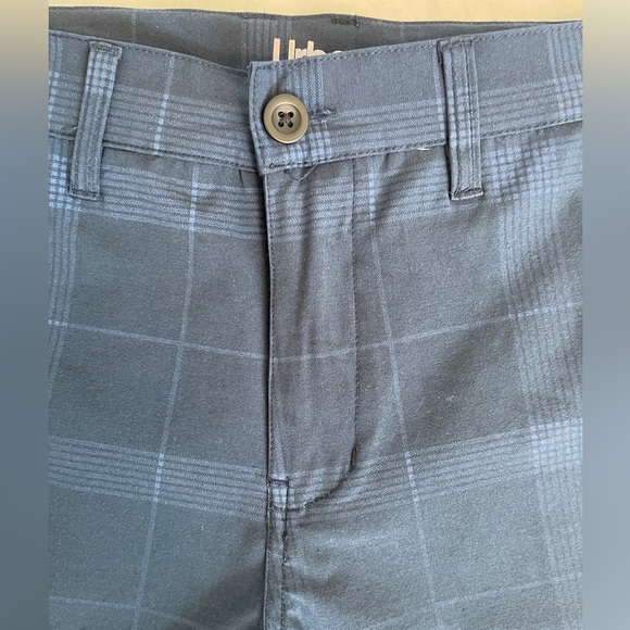 Urban Pipeline Super Flex Flat Front Lightweight Men's Navy Plaid Shorts - Picture 3 of 5